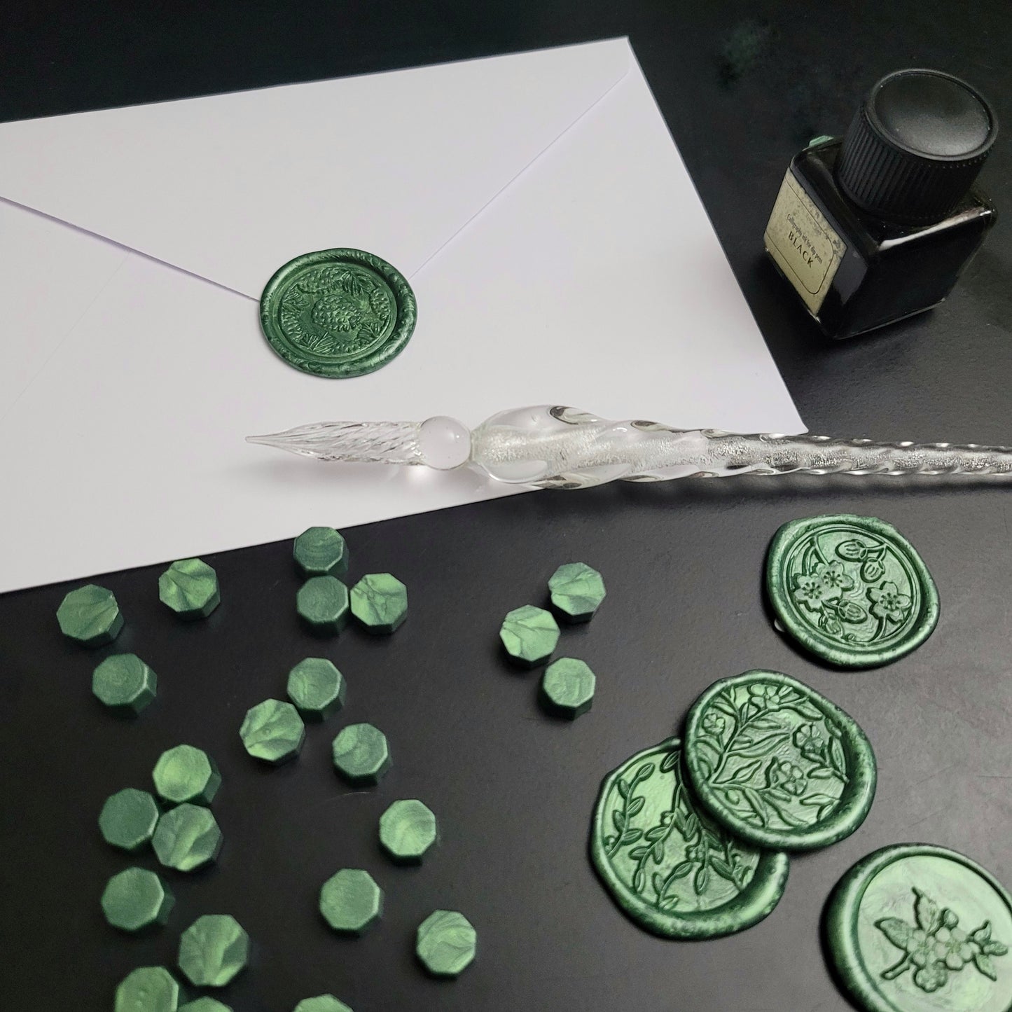 1 x single Adhesive Wax Seals - Individually hand poured and stamped. (Choose your colour & design)