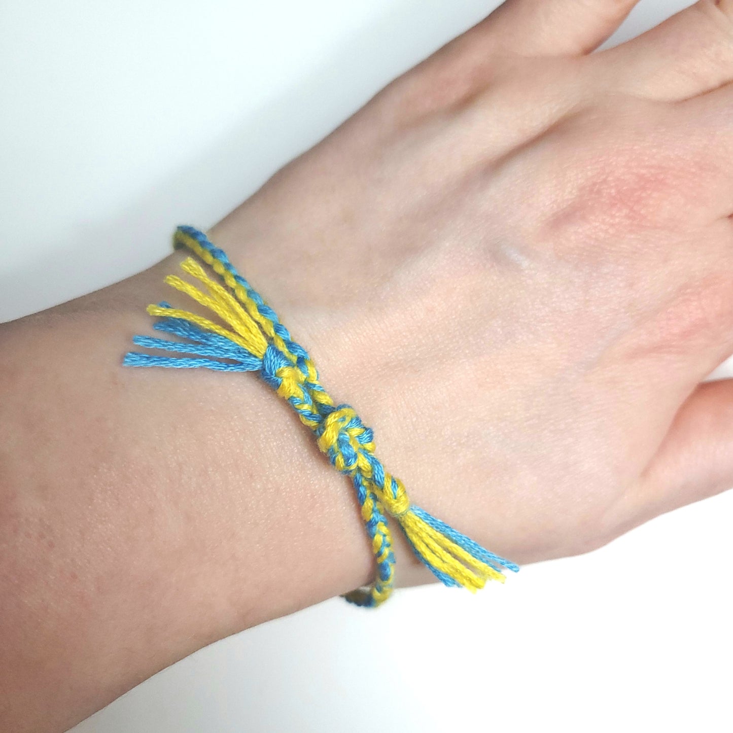 Thread Retro Friendship Bracelet. 90s style (variety of styles)