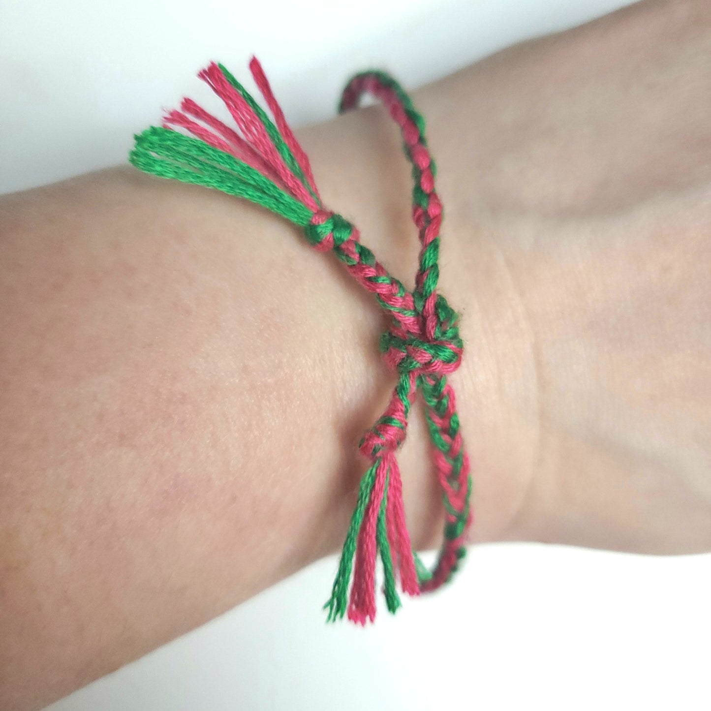 Thread Retro Friendship Bracelet. 90s style (variety of styles)