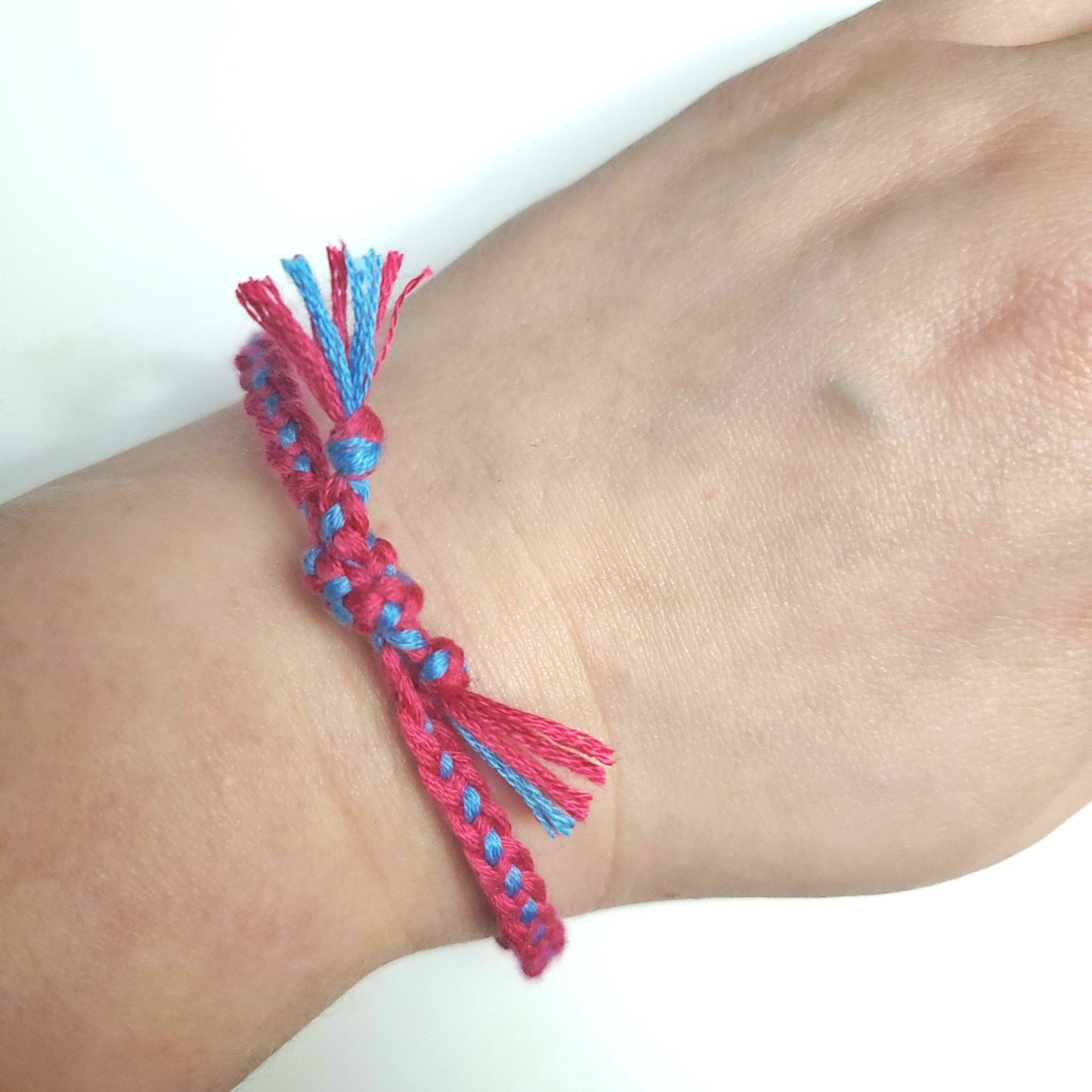 Thread Retro Friendship Bracelet. 90s style (variety of styles)