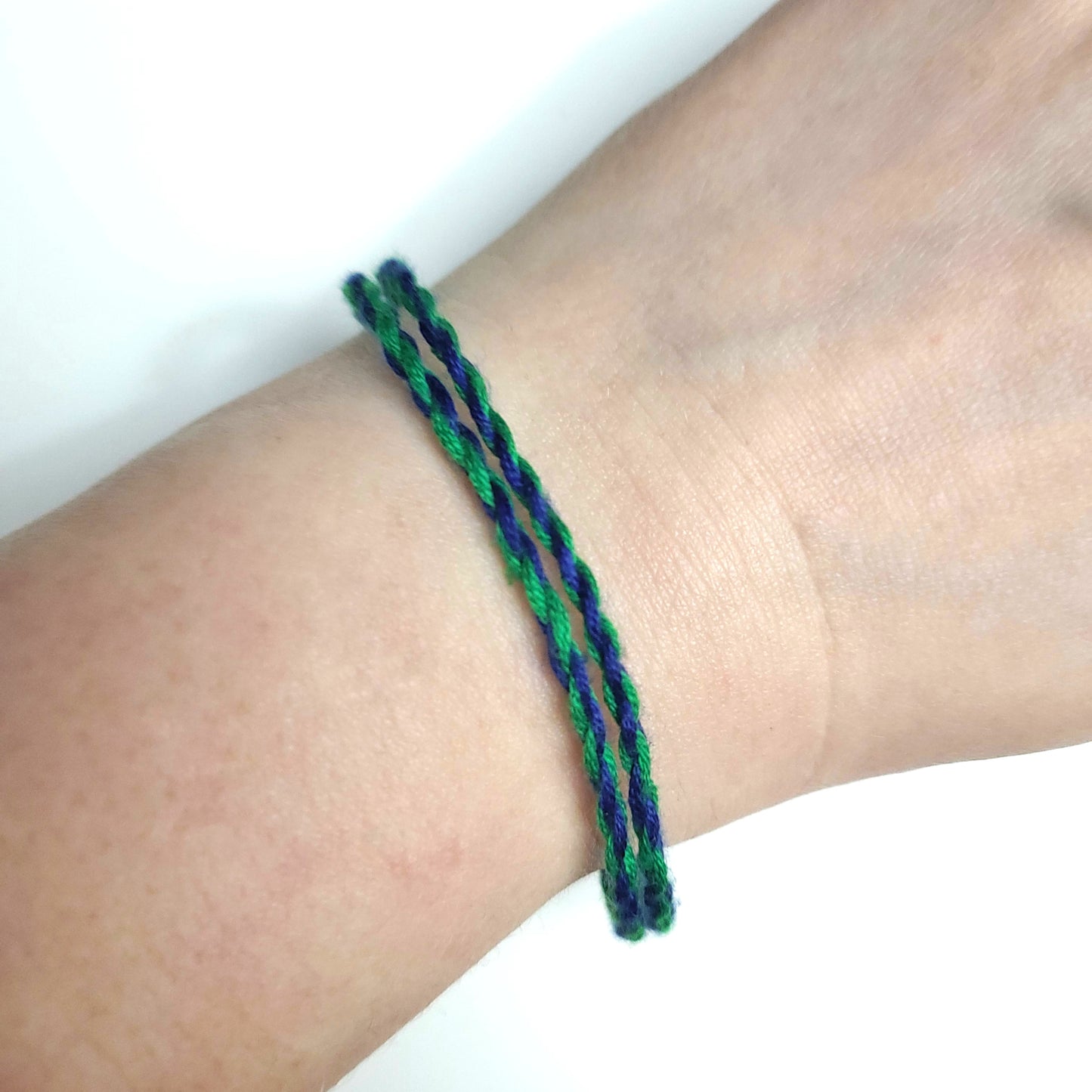 Thread Retro Friendship Bracelet. 90s style (variety of styles)