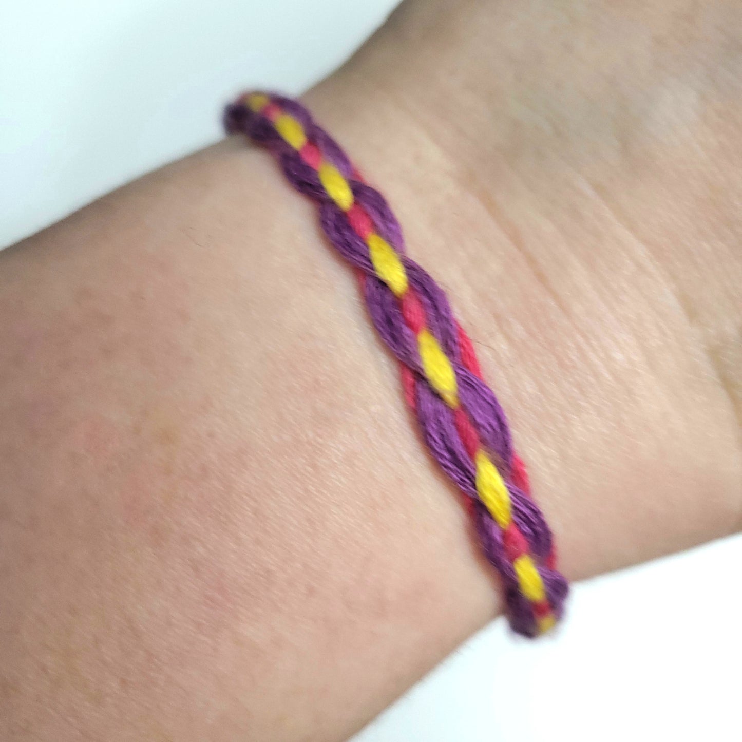 Thread Retro Friendship Bracelet. 90s style (variety of styles)