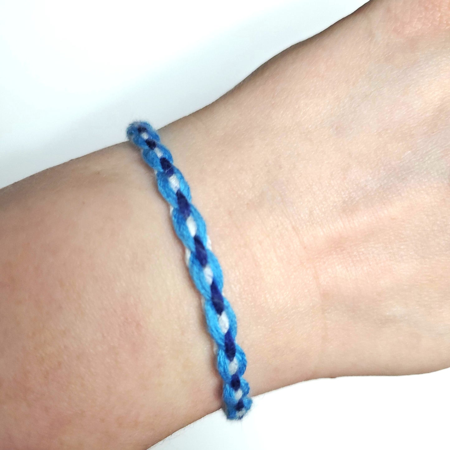 Thread Retro Friendship Bracelet. 90s style (variety of styles)