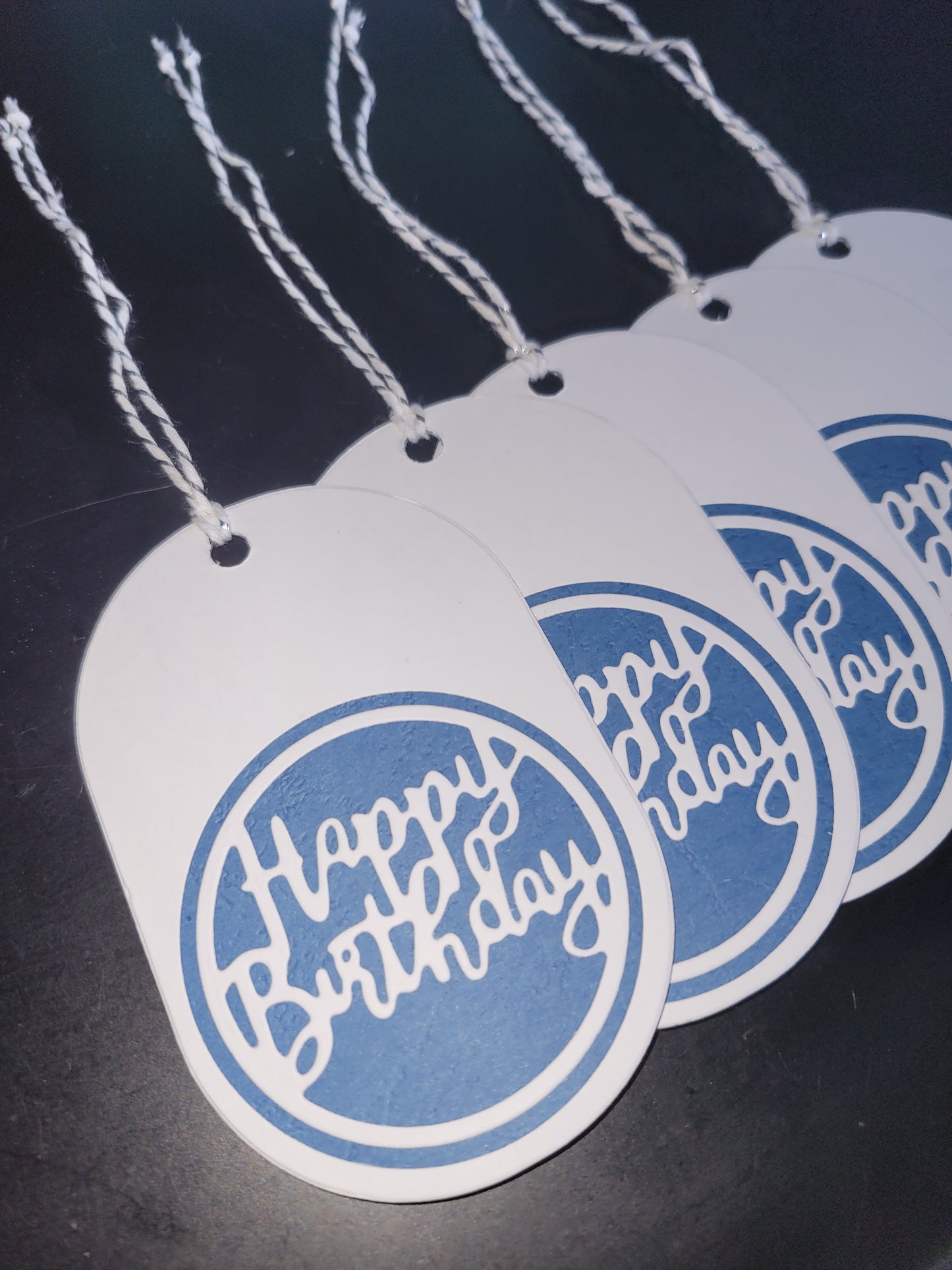 Single Oval Blue Circle inlay Happy Birthday Gift Tag.