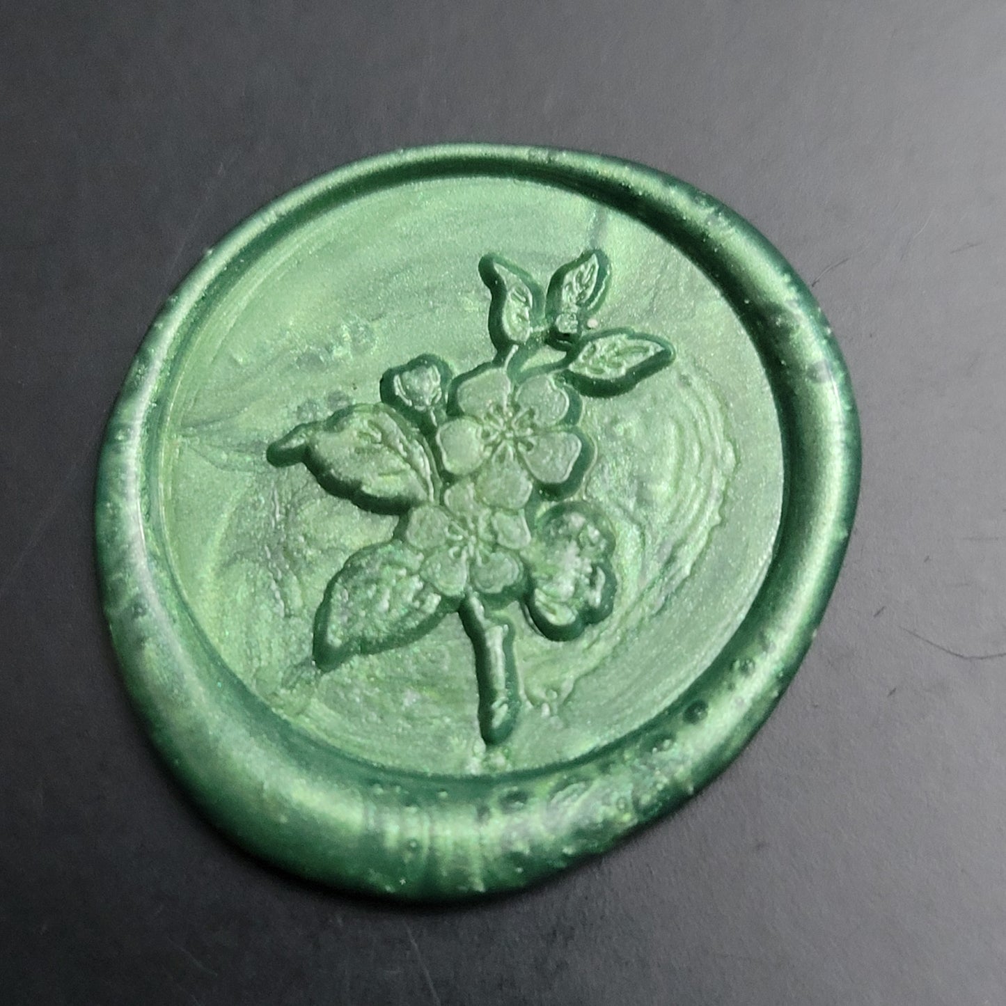 1 x single Adhesive Wax Seals - Individually hand poured and stamped. (Choose your colour & design)