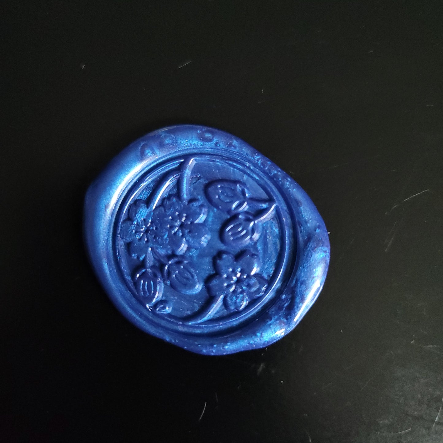 1 x single Adhesive Wax Seals - Individually hand poured and stamped. (Choose your colour & design)