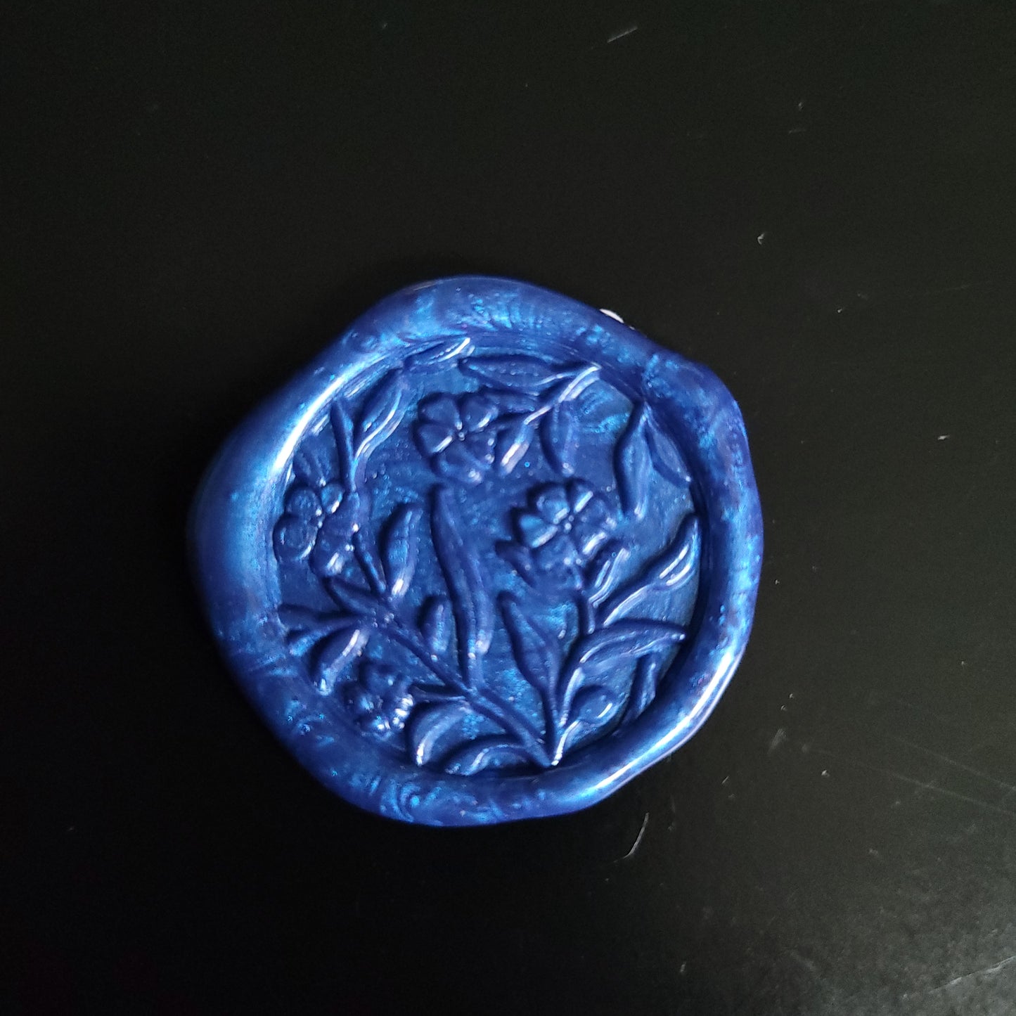 1 x single Adhesive Wax Seals - Individually hand poured and stamped. (Choose your colour & design)
