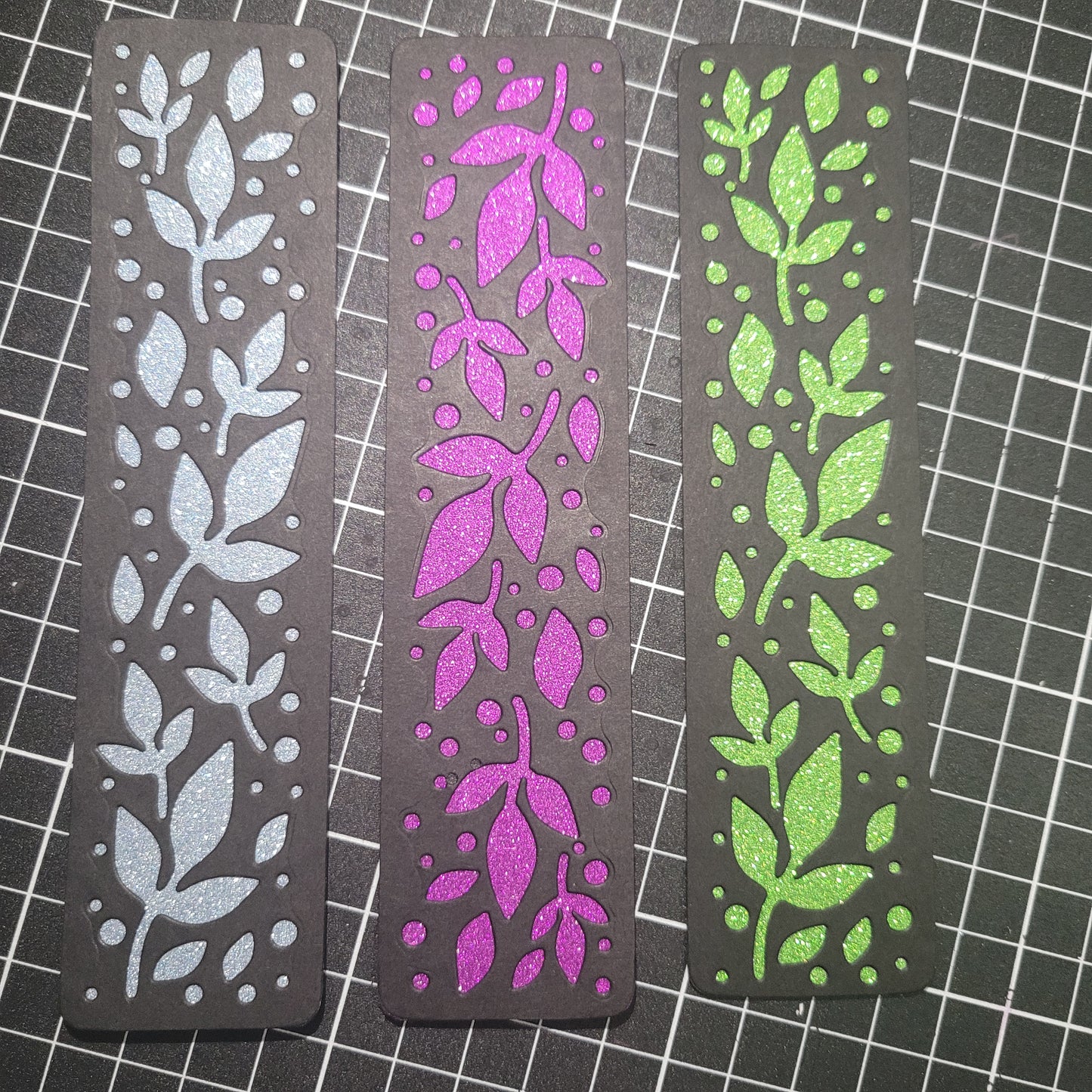 Giltter Shadow Bookmark