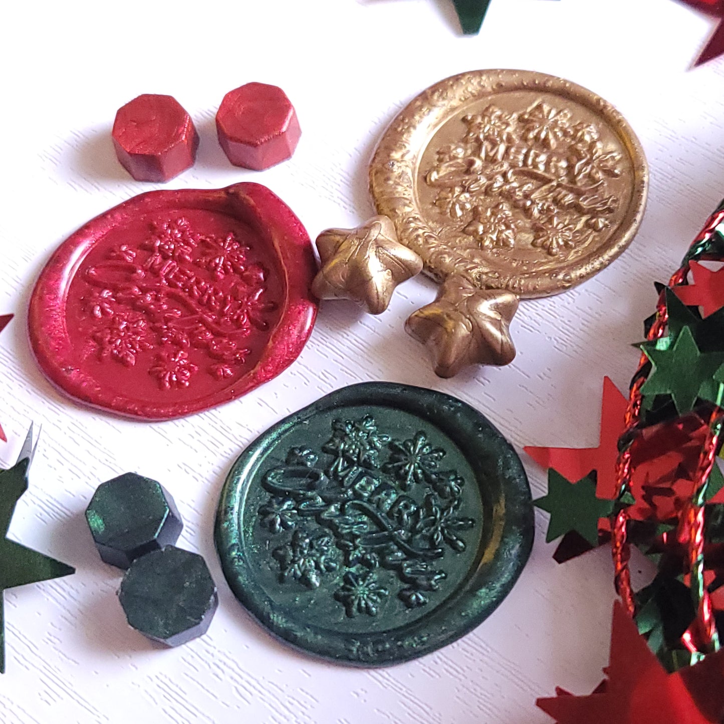 1 x single Christmas Edition Adhesive Wax Seals - Individually hand poured and stamped. (Choose your colour & design)