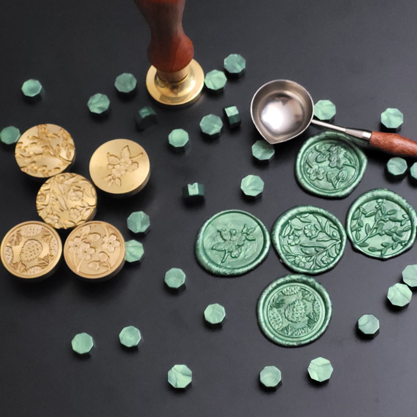 1 x single Adhesive Wax Seals - Individually hand poured and stamped. (Choose your colour & design)
